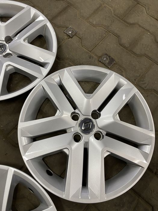 Структурні Колпаки R16 Renault Рено Оригінал стан нових