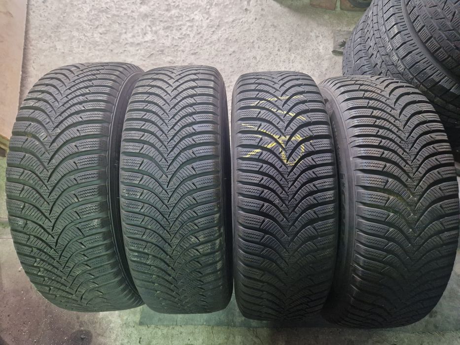 Шини зима 215/65R16 HANKOOK i*cept RS2