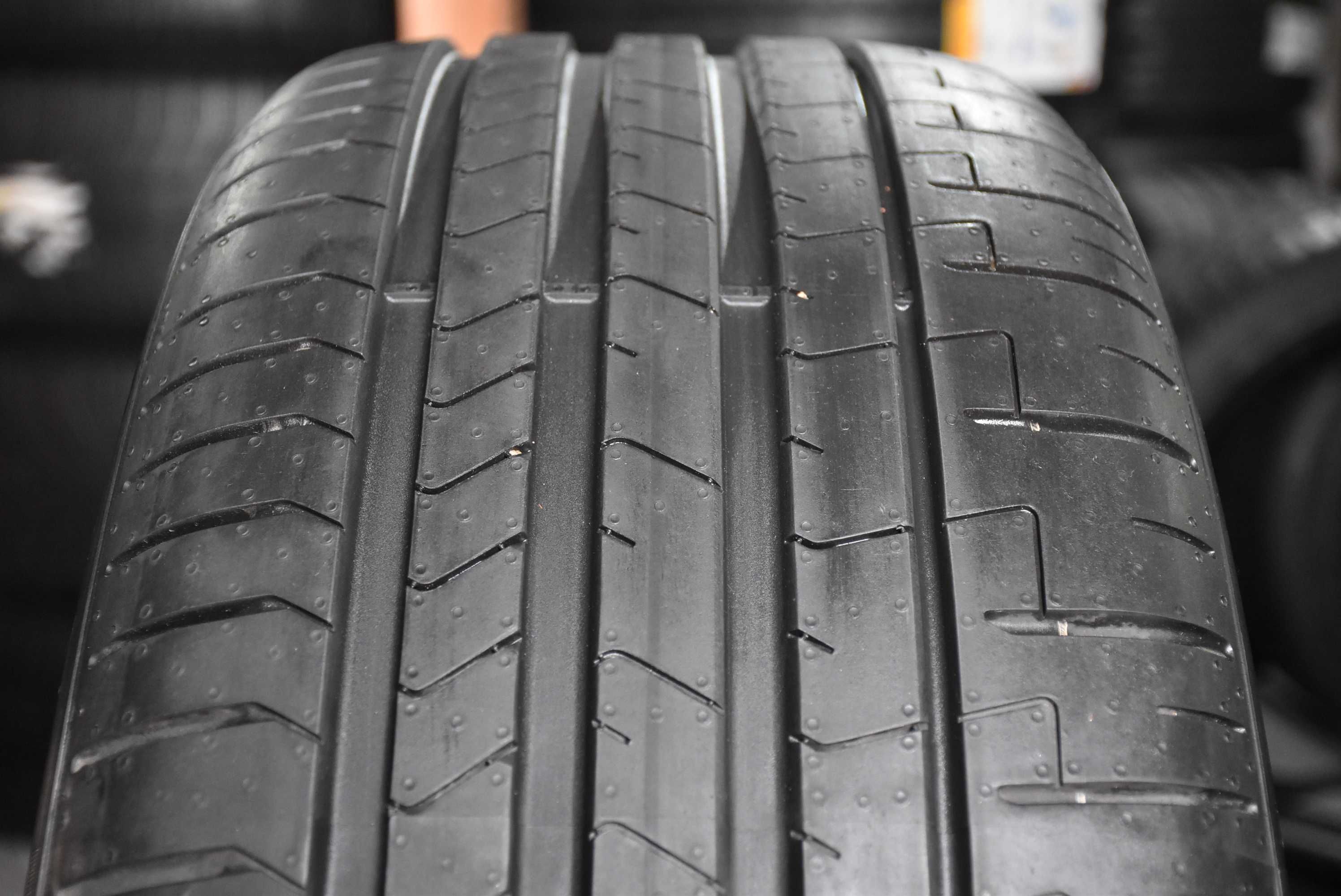Nowe Pirelli P Zero PZ4 S.C. XL FR * MO 275/40R19 105Y dot2023