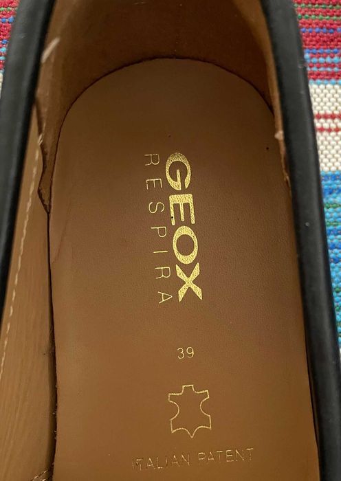 Buty damskie - mokasyny GEOX - skórzane - rozmiar 39 - nowe.