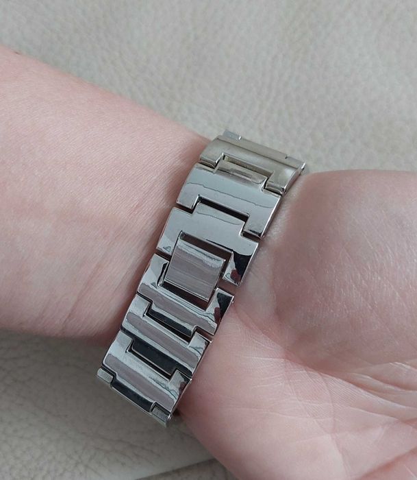 Perfect; elegancki, filigranowy zegarek damski; srebrna bransoleta