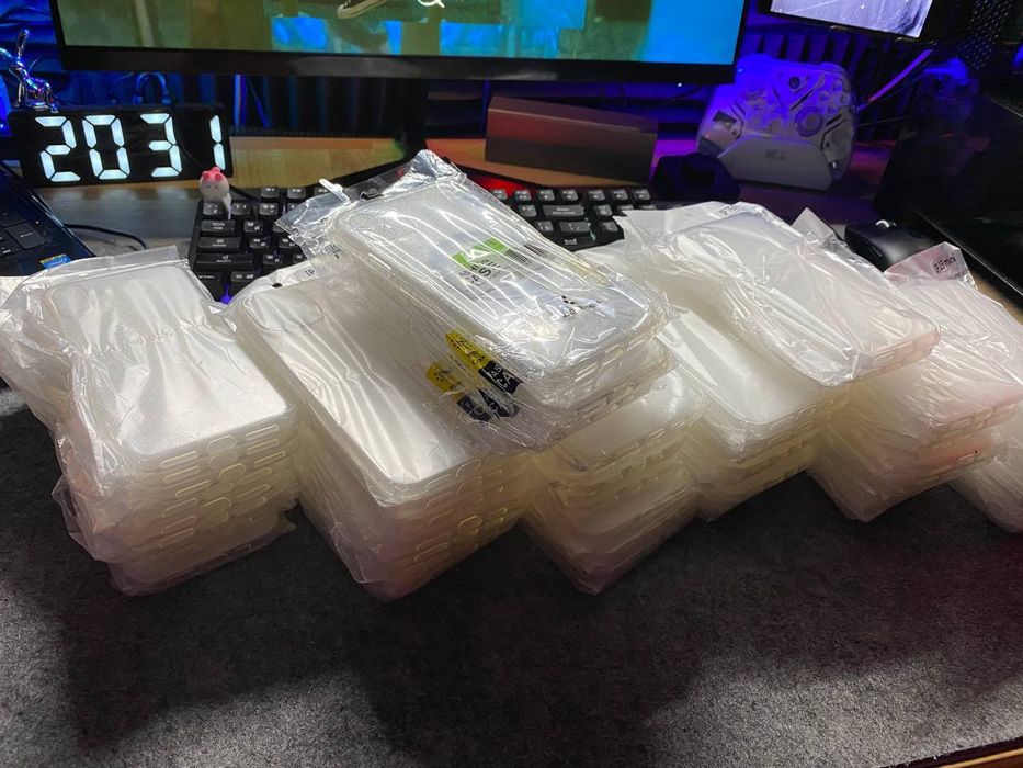 Чохли на всі моделі iPhone