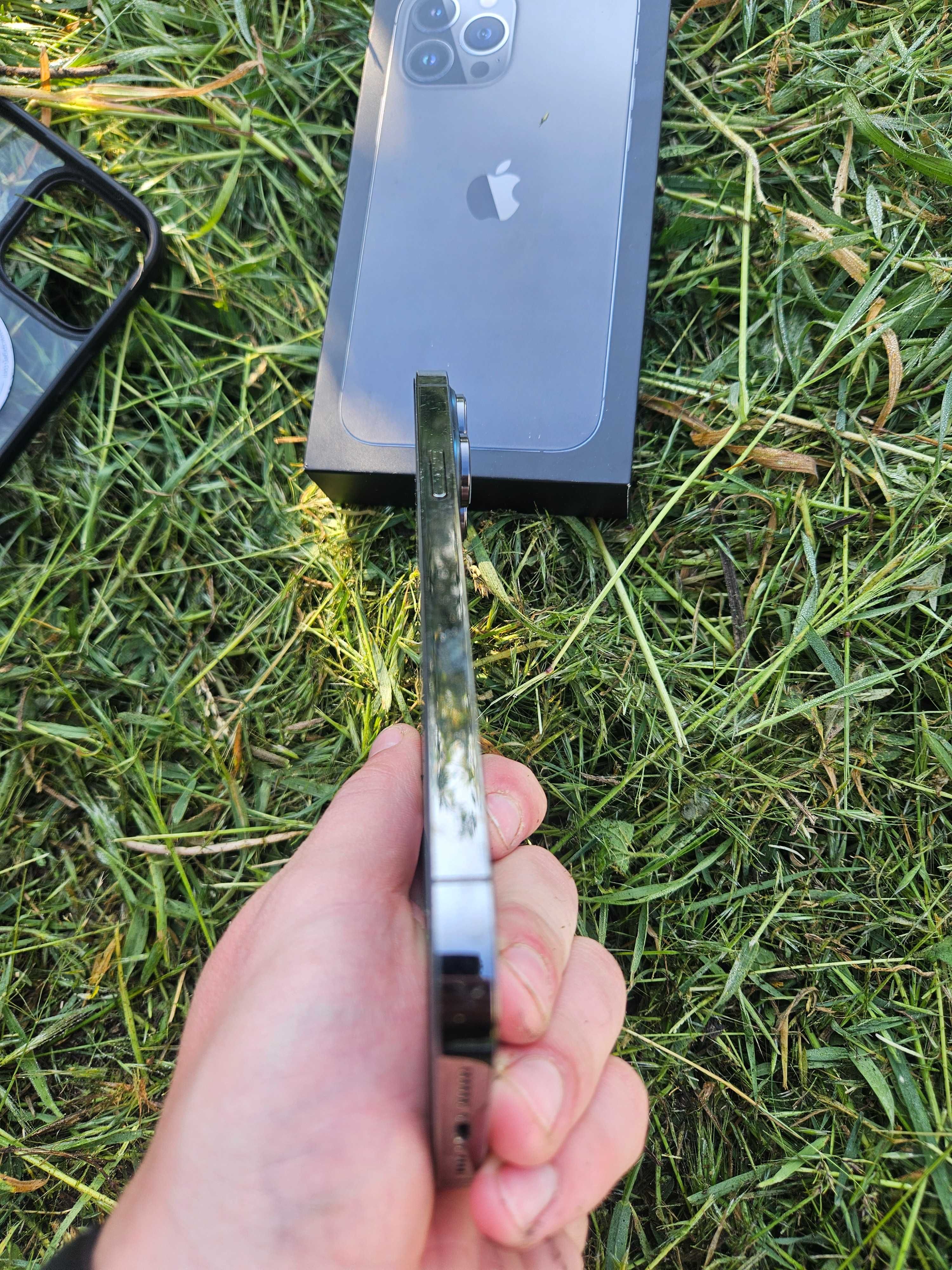Apple  13 Pro Max 256Gb Graphite.