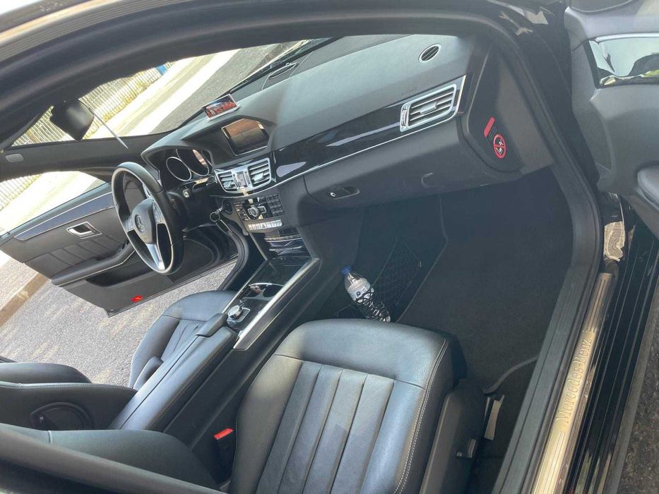 Mercedes-Benz E 300 Bluetec Hybrid Avantgarde