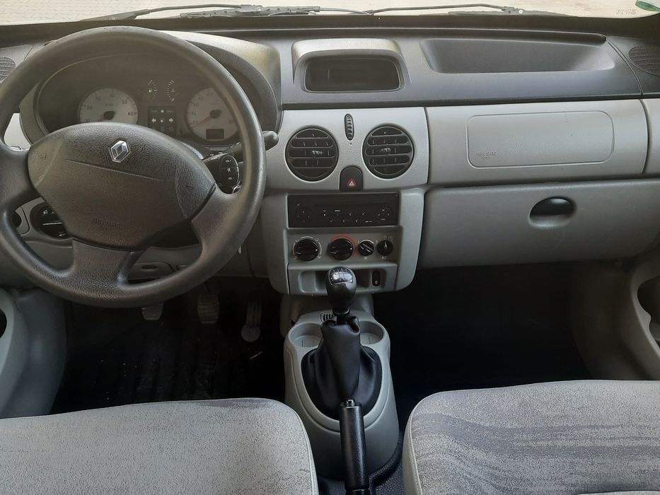 Renault kangoo  Пасажир,свіжопригнана