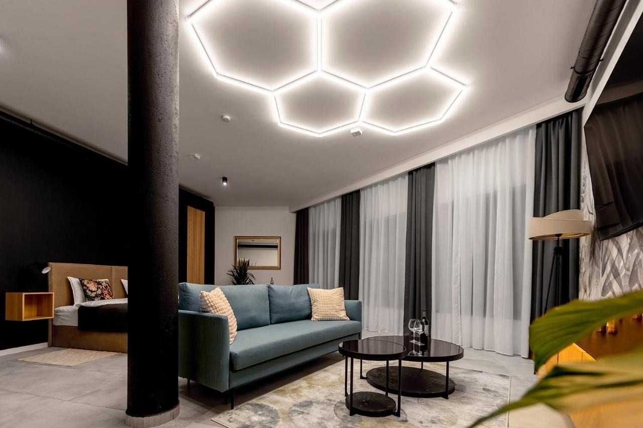Apartament z jacuzzi i sauną tylko dla Państwa w samym sercu miasta!