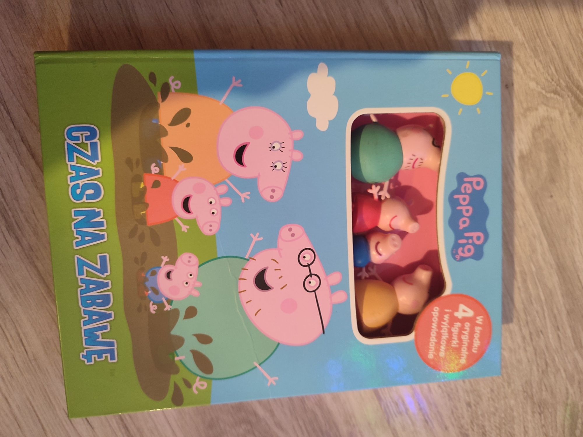 Figurki i książeczka Świnka Peppa