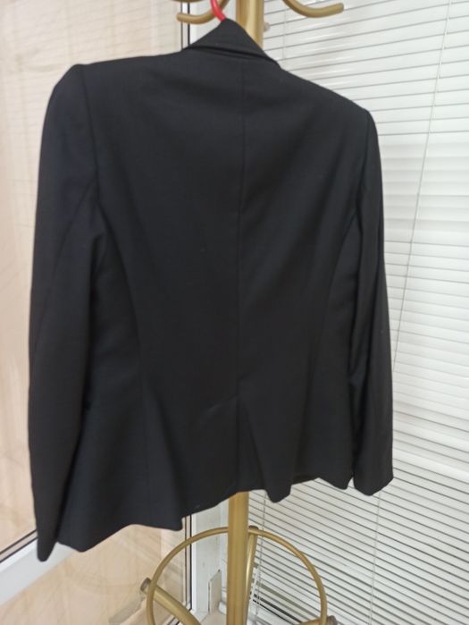Новий чорний жіночій піджак Я