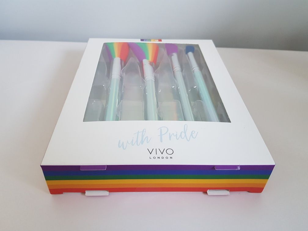 Vivo London with Pride zestaw 4 pędzli do makijażu