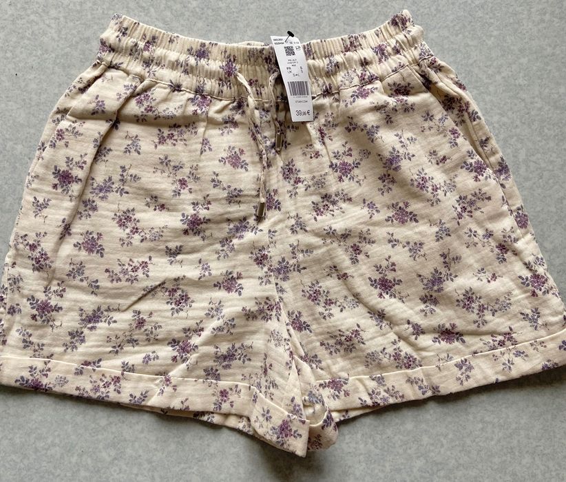 Нові котонові шорти Etam, S, довжина 35 см