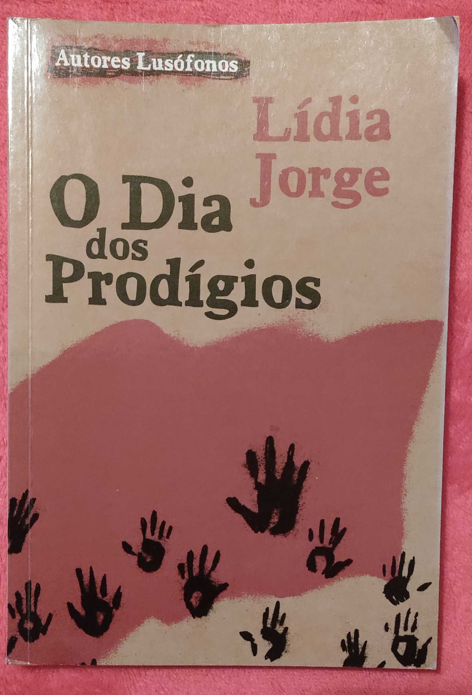 Vendo vários livros