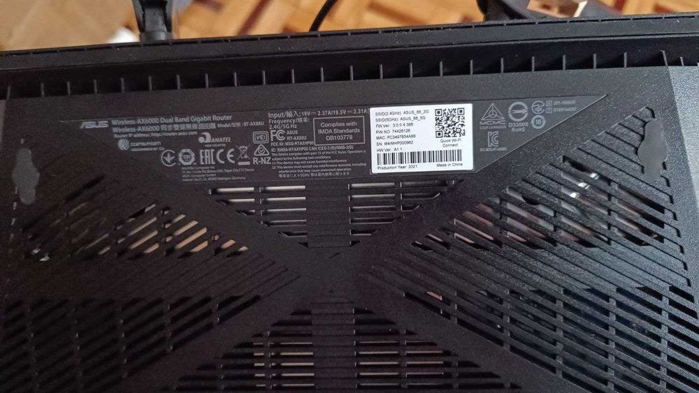 ASUS wireless AX6000 Dual Band Gigabit router RT-AX88U