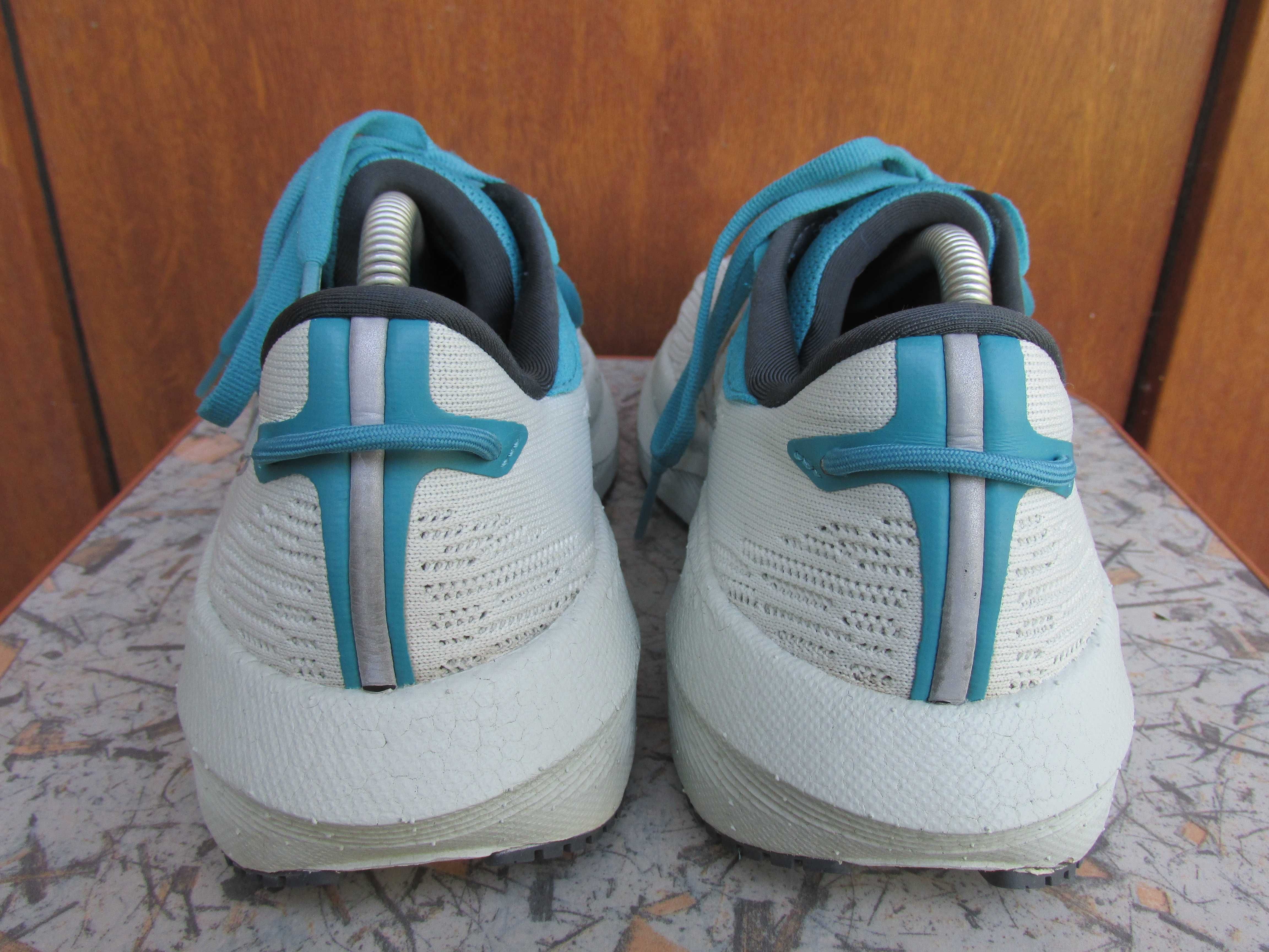 Кроссовки Saucony 38,5 размер