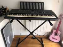 Teclado eletrónico Yamaha Portatone PSR-200
