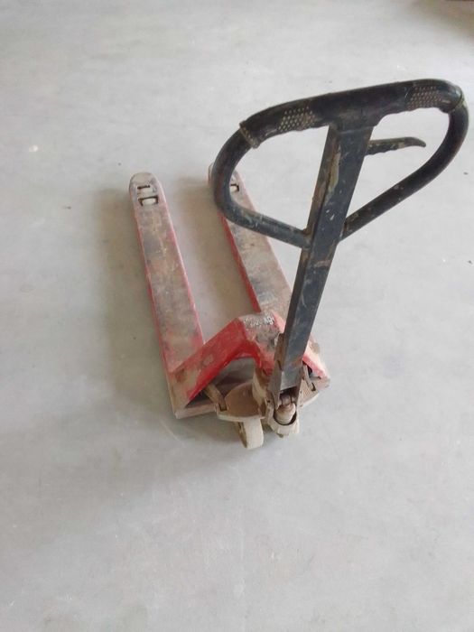 Paleciak ręczny 2500 kg Heckman