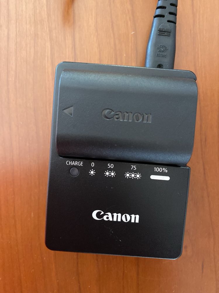 Máquina fotografica Canon EOS 6D