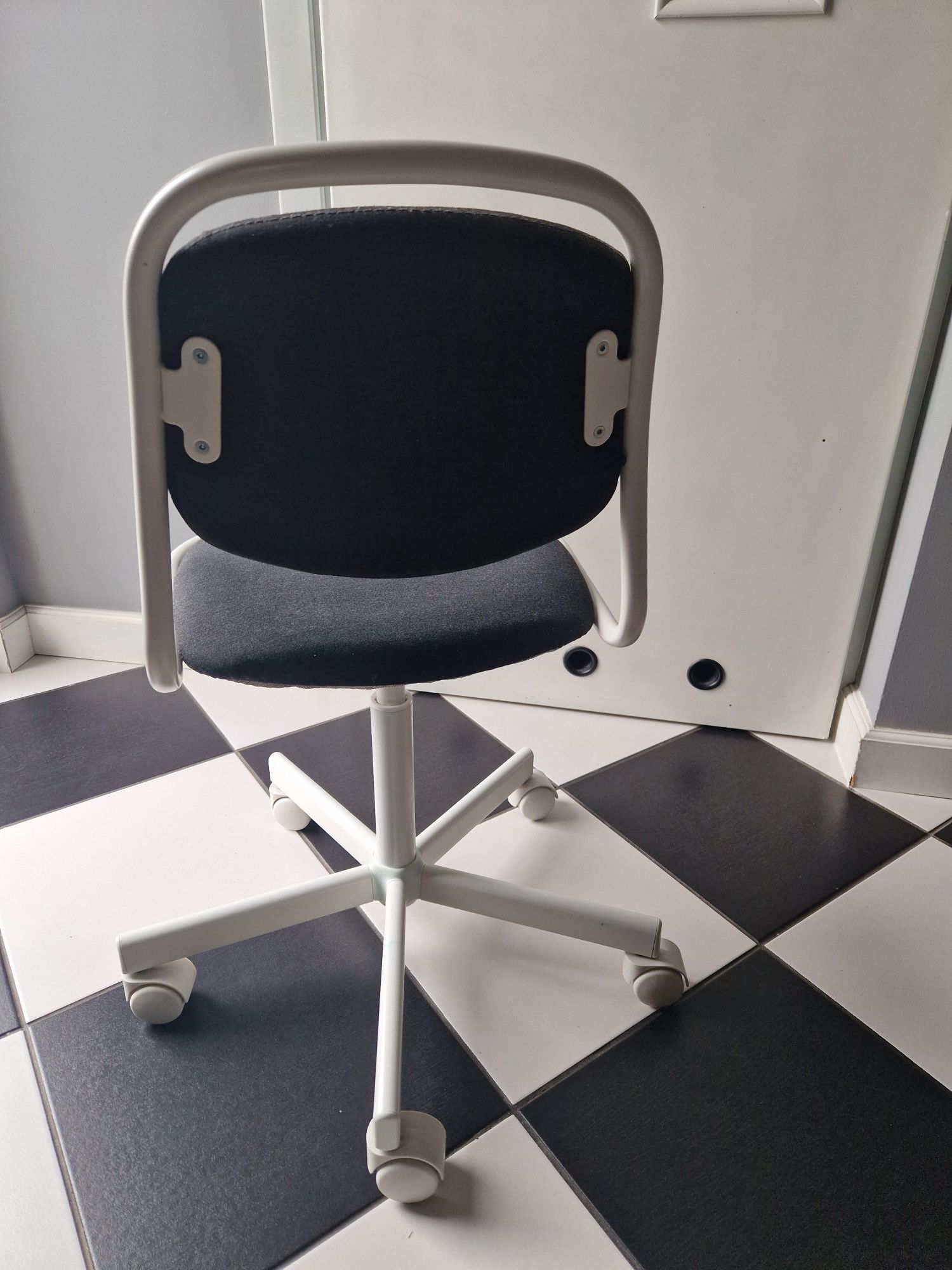 Krzesło obrotowe dla dzieci Ikea Örfjäll biały/antracy