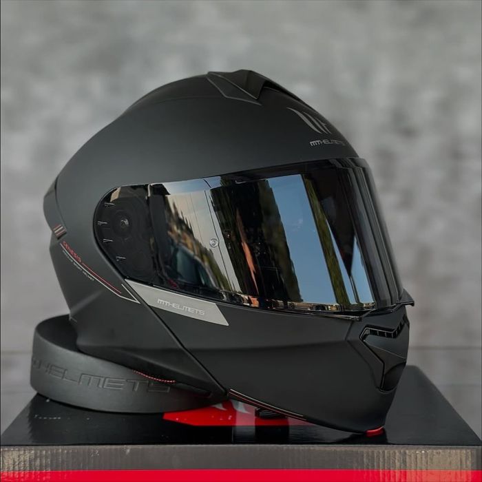 Мото шолом MT helmets genesis SV, шлем мт генезіс чорний модуляр очки