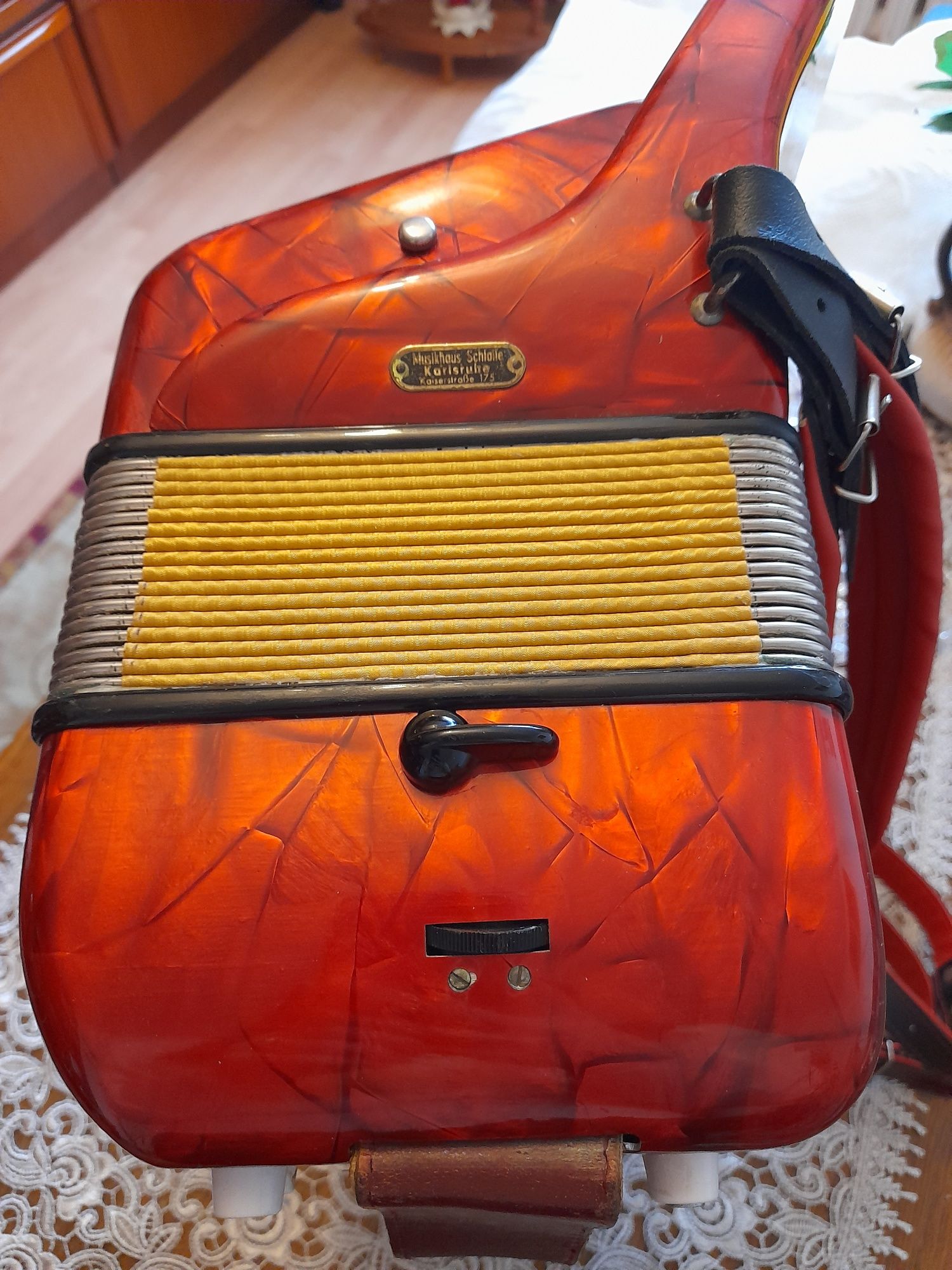 Akordeon HOHNER 96 bas 3 Chórowy