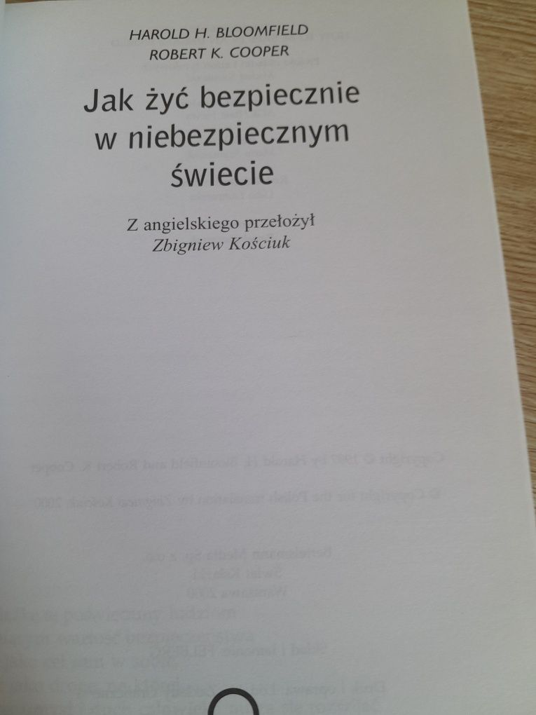 Jak żyć bezpiecznie w niebezpiecznym świecie - 2000 rok