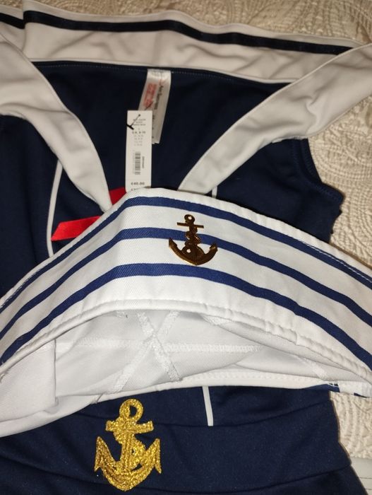 Костюм морячки платье кепка 8-10(44-46) новый с  биркой