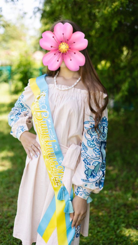 Вишита сукня
