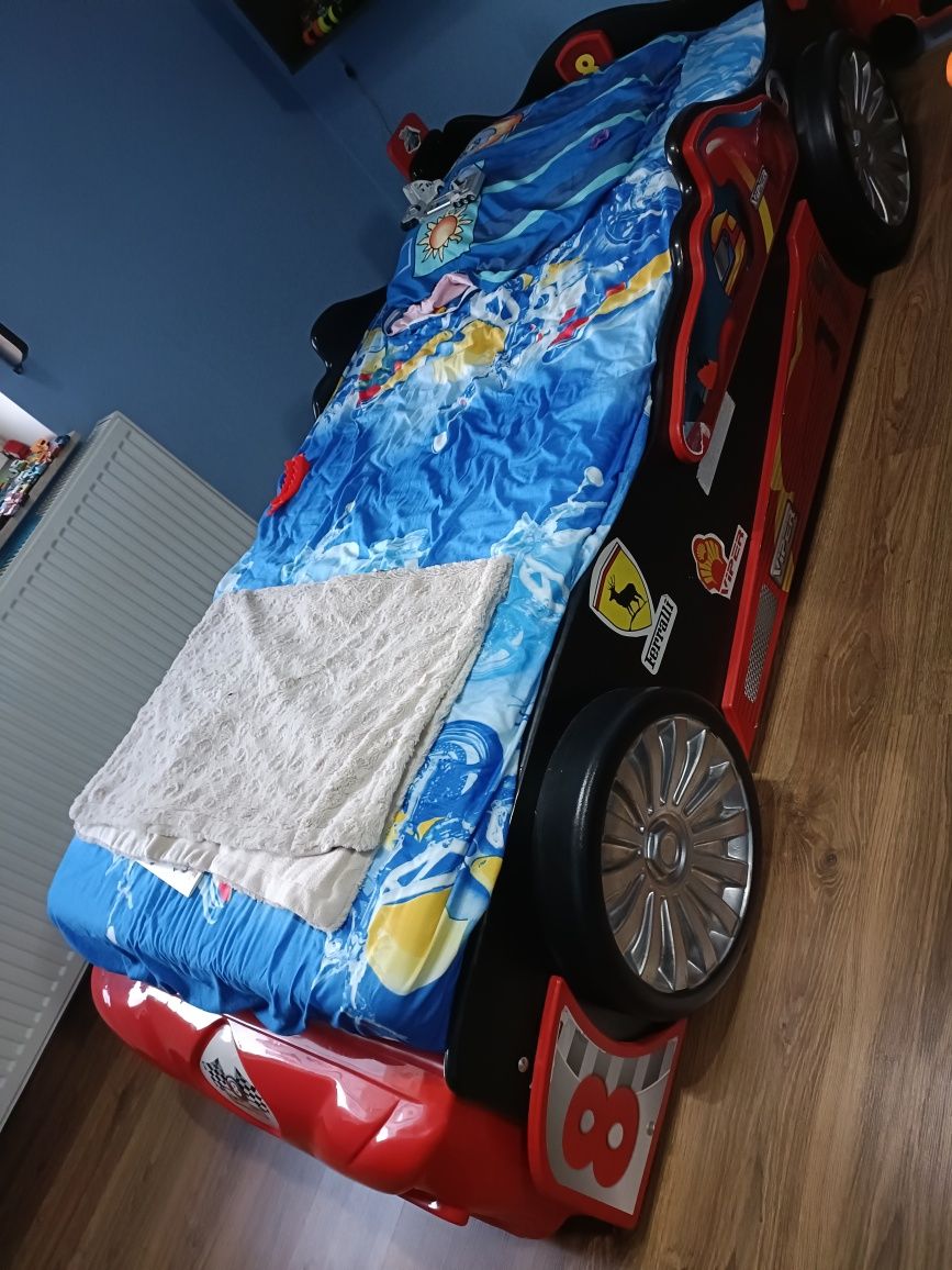 Łóżko wyścigówka samochód F1 materac LED dla chlopca