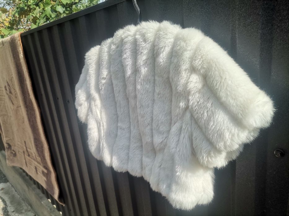 Болеро біле мехове тепле до вечірнього плаття