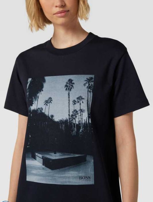 Брендовое платье-футболка с принтом Hugo Boss