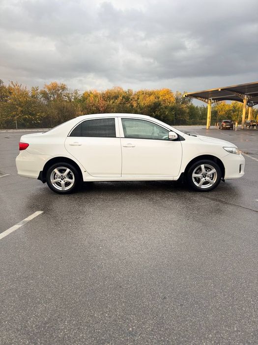 Продам Toyota Corolla