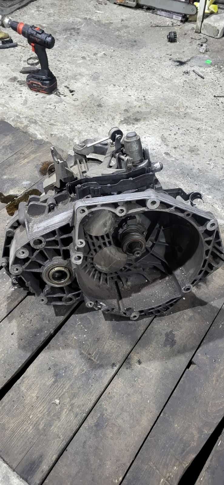 Коробка передач opel insignia 2.0d 6-сти ступка 55561696 0822680 f40