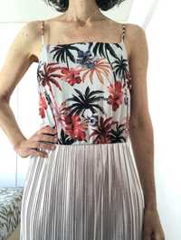 Vestido plissado prateado da Zara Trafaluc