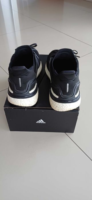 ADIDAS Ultraboost 20 - 43 1/3 - Bom Estado