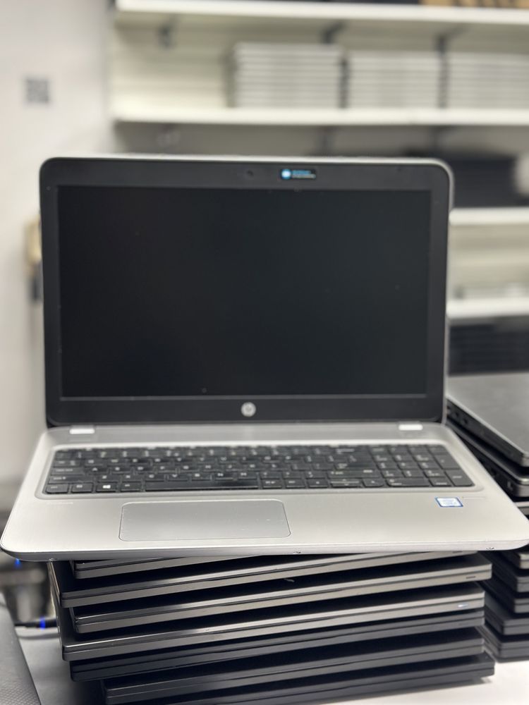 Promocja! Laptop HP Probook 450 G4 15,6" Intel i5 8/256GB Gwr