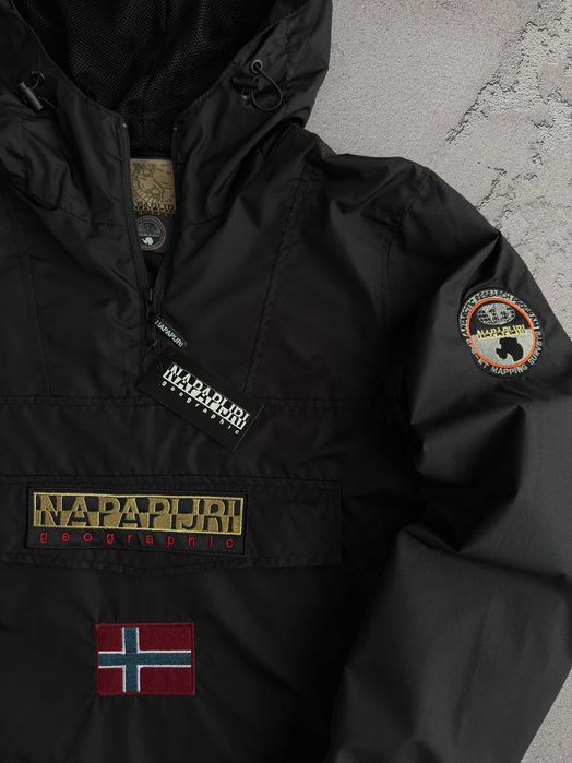 Вітрівка-анорак NAPAPIJRI | Чорна | Щільна плащівка | Нашивка логотип