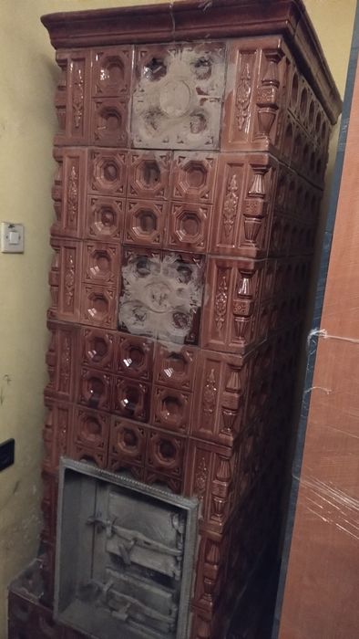 Piec kaflowy zabytkowy