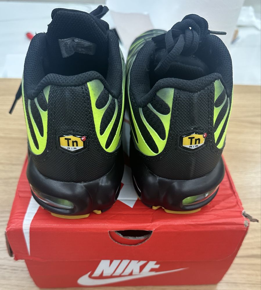Sapatilha Nike Air Max Plus TN Pacific 42