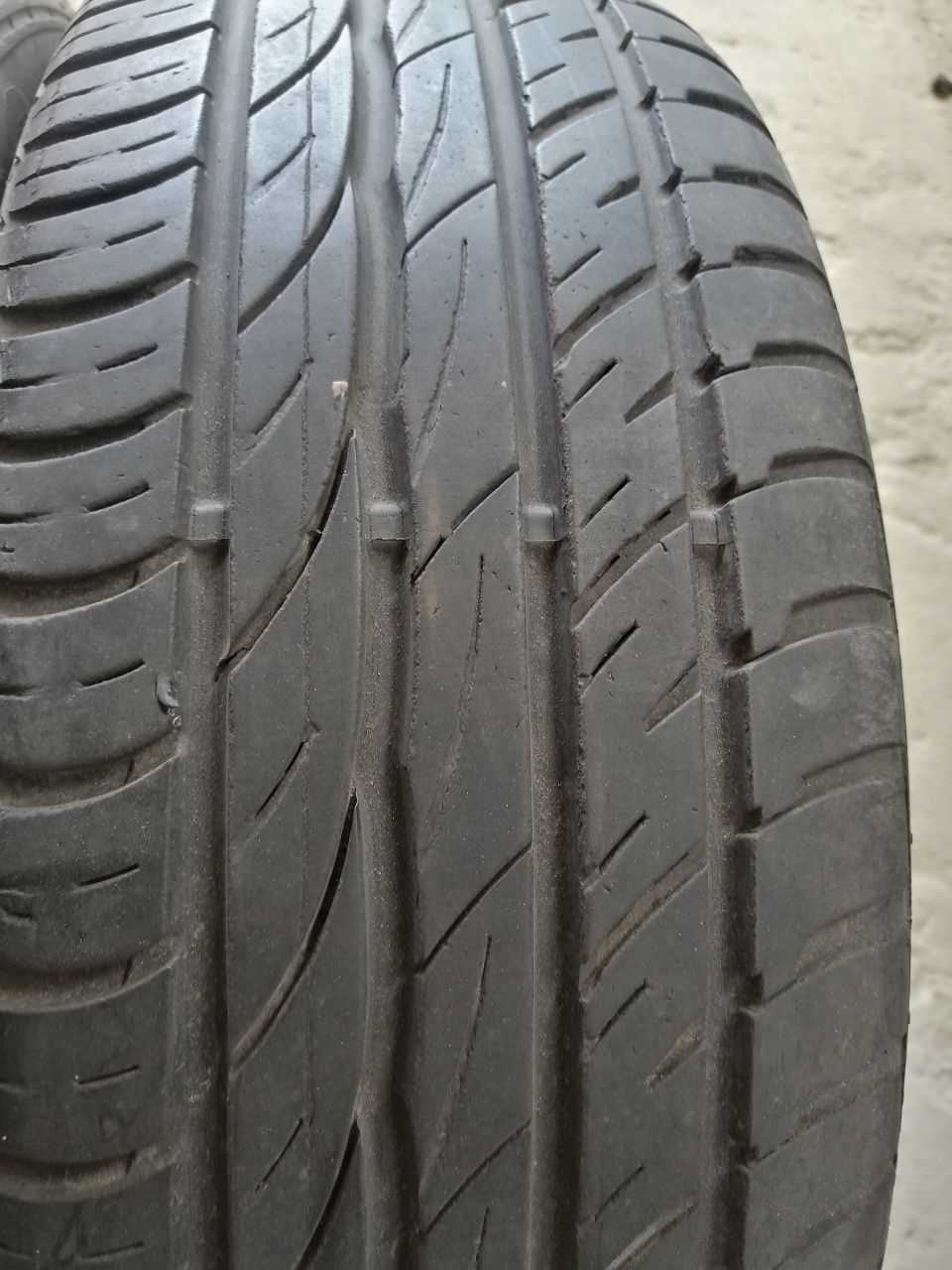 205/60R16 92V Barum Bravuris 2