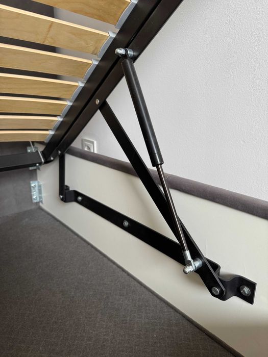 Łóżko tapicerowane 160x200 z pojemnikiem, SypialniaPlus