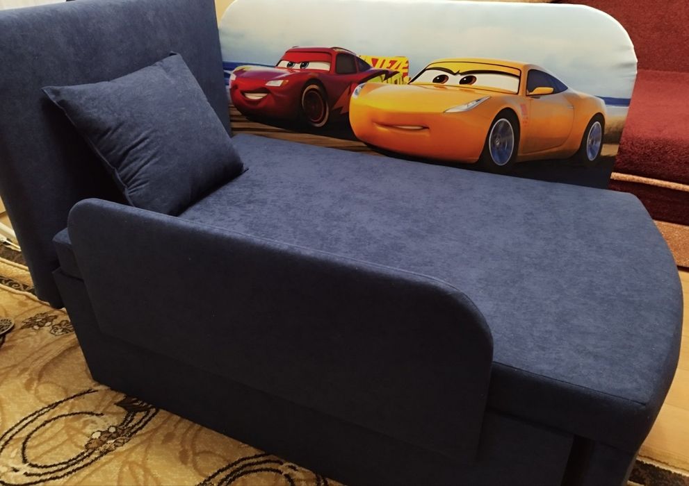 Диван односпальний