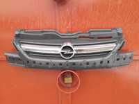 Opel corsa c lift gril atrapa zderzaka przod przedniego lampa