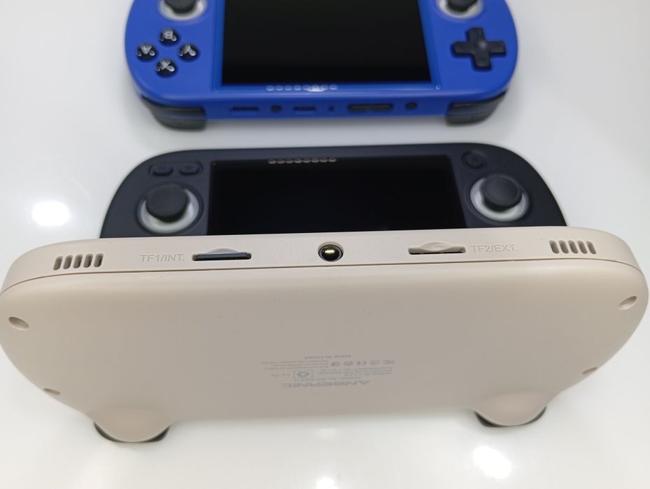‼️ПОРТАТИВНА Ретро ігрова приставка (КОНСОЛЬ) Anbernic RG40XX H 64GB‼️