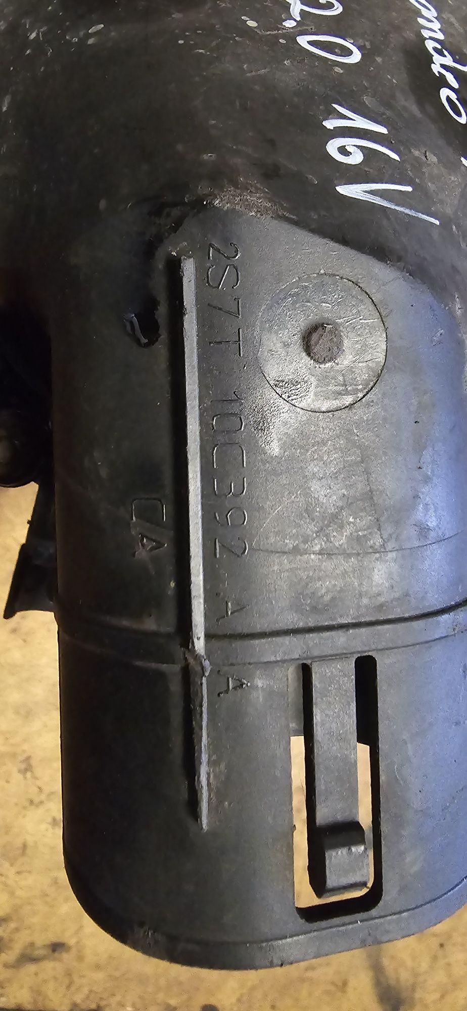 Alternator  Ford Mondeo MK3 2,0  2S7T 10C 392 AA
