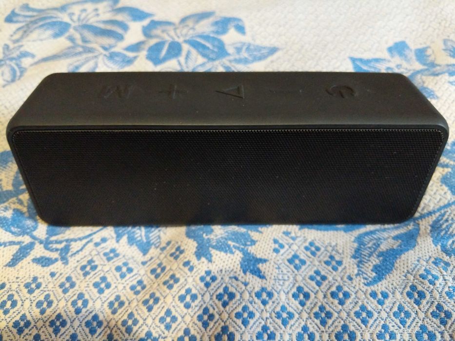 Колонка портативна 2E SoundXBlock Black. Чудовий стан.