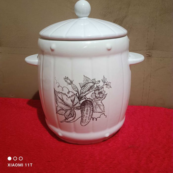 Beczka do przechowywania kiszonek i przetworów Bella Fiore.