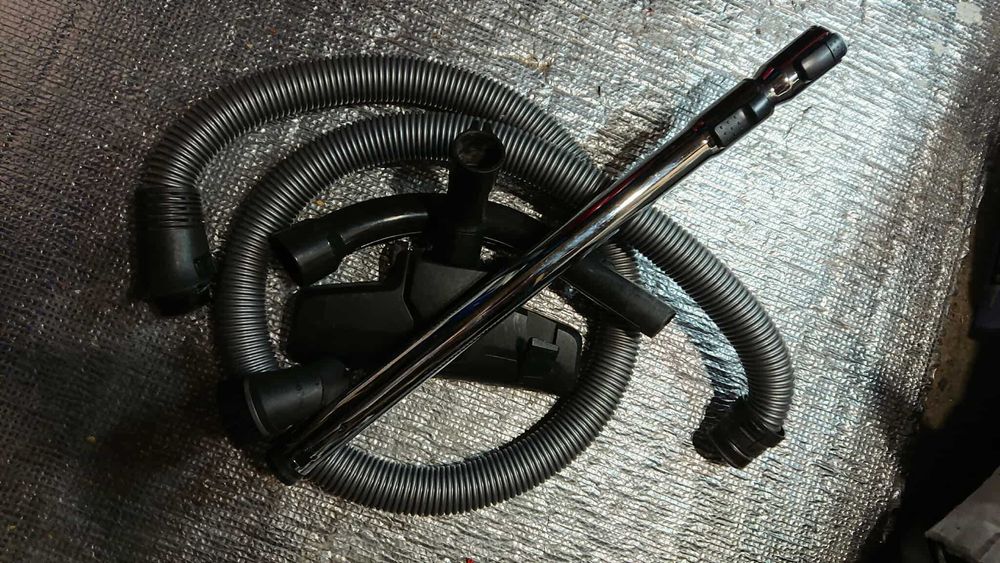 Odkurzacz Miele 1600 W - workowy