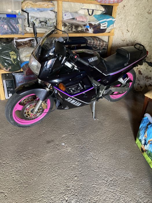 Yamaha fz 750 como nova