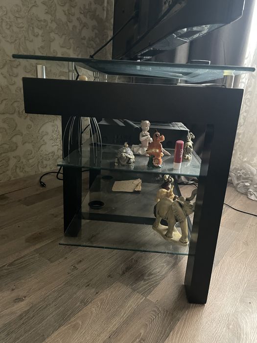 Стіл скляний під телевізор колір венге