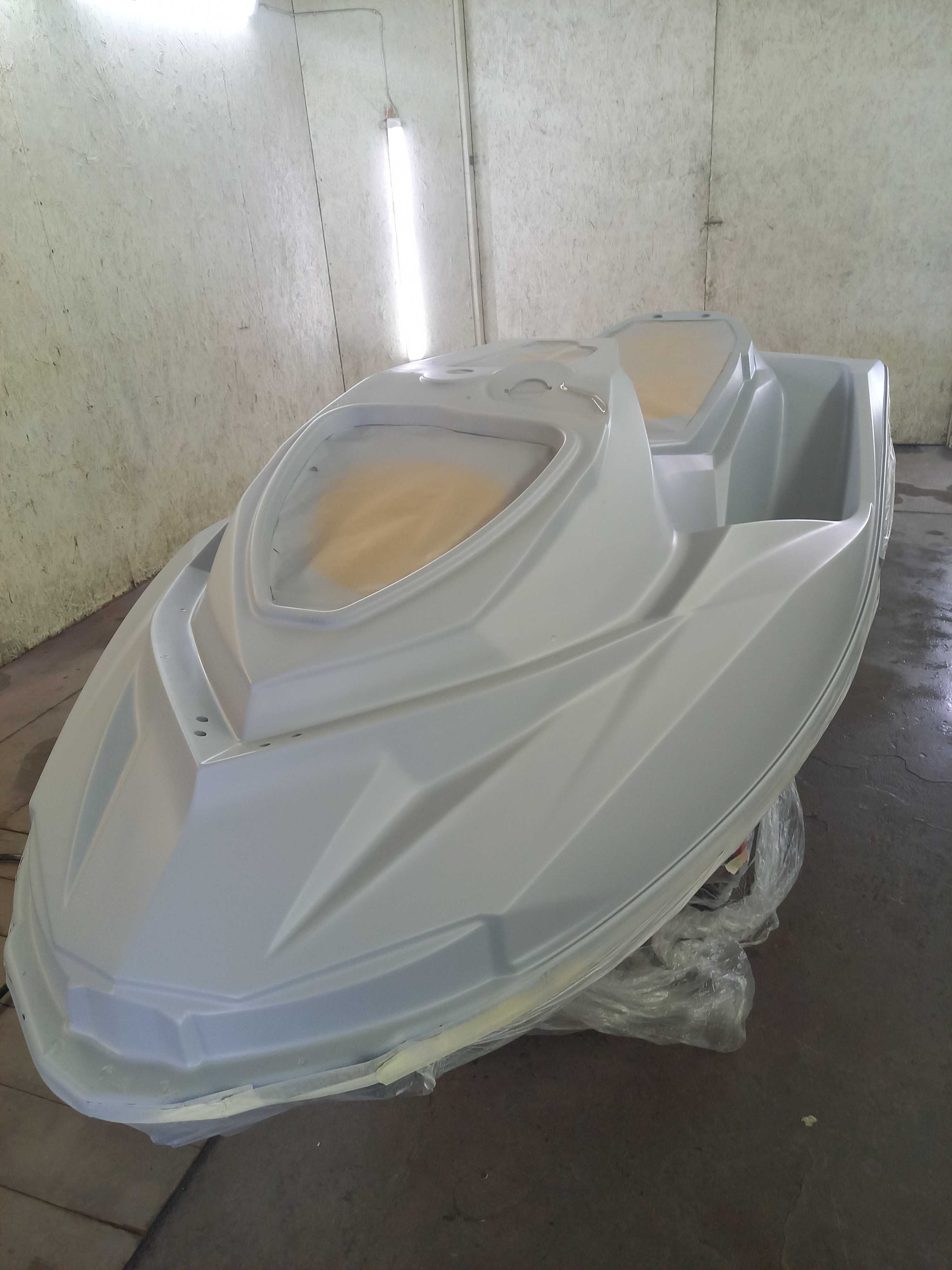 Sea  Doo kadłub lekki  góra  dól  carbon kevlar laminat