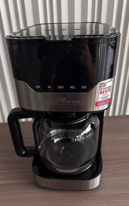 ProfiCook PC-KA 1169 

крапельна кофеварка з ємністю чаші 1,5 л. Корпу